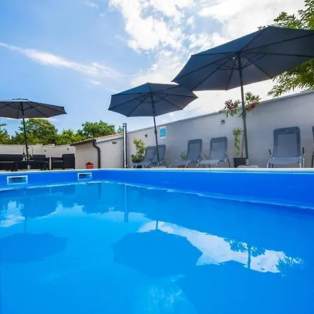 Prázdninový dům Family Friendly House With A Swimming Pool Smoljanci, Istria - Sredisnja Istra - 20873 Svetvinčenat