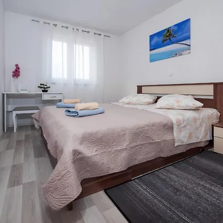 Family Friendly House With A Swimming Pool Smoljanci, Istria - Sredisnja Istra - 20873 Svetvincenat