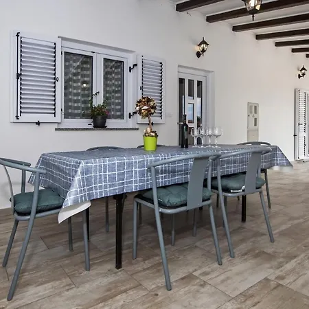 Family Friendly House With A Swimming Pool Smoljanci, Istria - Sredisnja Istra - 20873 Holiday home *